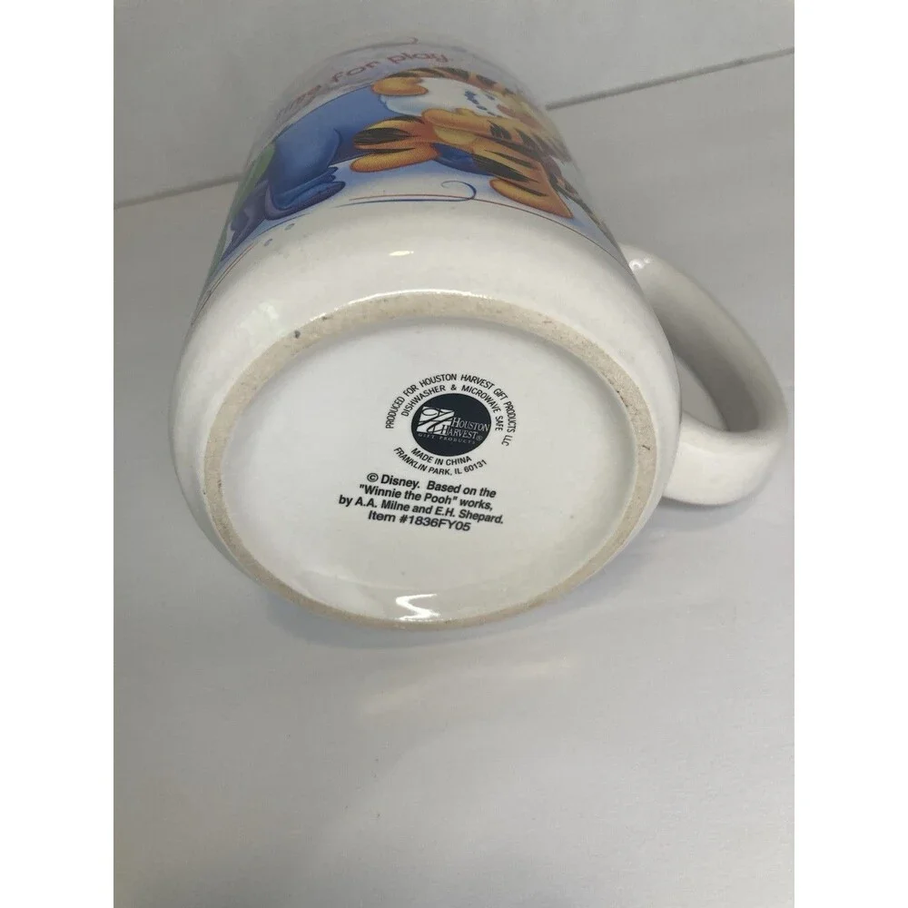 Disney Winnie the Pooh Coffee Cup Mug Tiger Eeyore Snow Day Time For Play